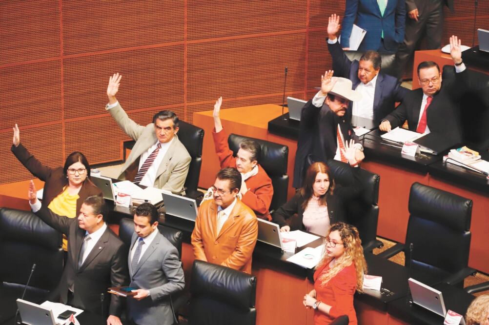 Los legisladores avalaron que el Estado pueda recuperar, por medio del gobierno federal y de los estados, los bienes que sean producto de hechos ilícitos. Foto: BERENICE FREGOSO. EL UNIVERSAL