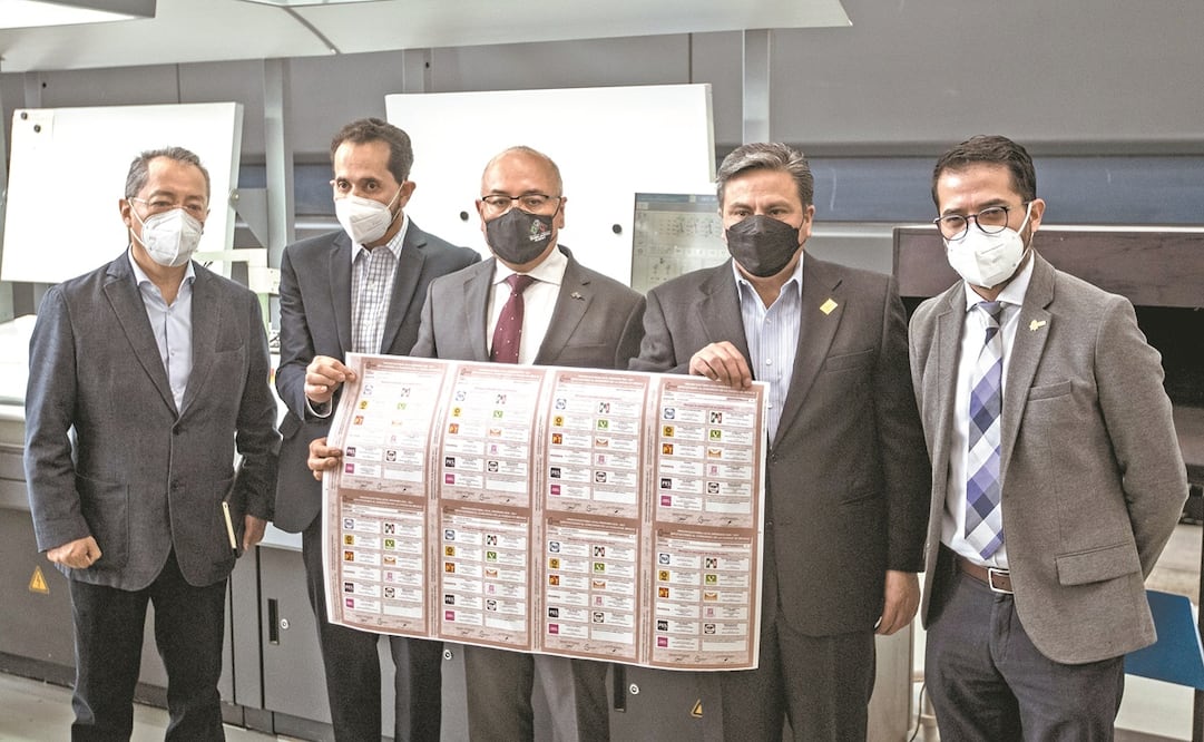 En los Talleres Gráficos de México, el IECM comenzó la impresión de 16 millones 719 mil 616 boletas y el material electoral impreso que será utilizado para los comicios del 6 de junio en la capital del país. Foto: Germán Espinosa. EL UNIVERSAL