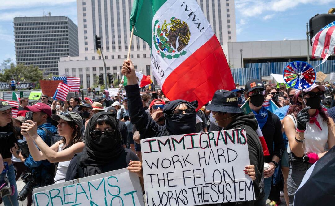 Manifestantes del "No Kings" en Los Ángeles. Foto: Spencer Platt/AFP