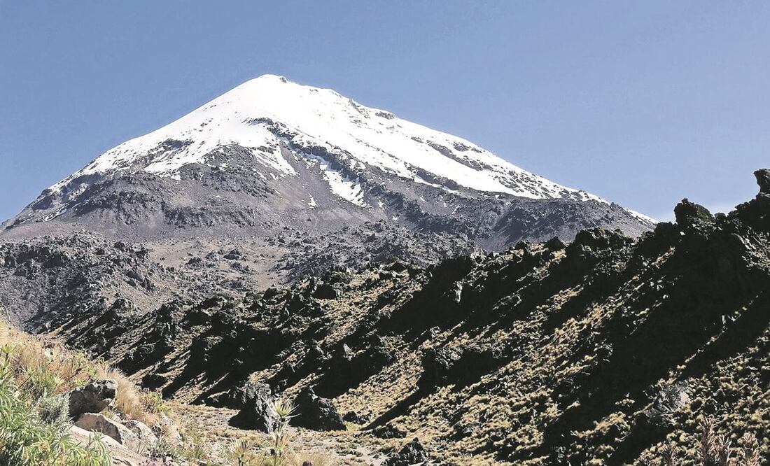 Una de los diez alpinistas rescatados el fin de semana en el Pico de Orizaba falleció a consecuencia de las graves lesiones que le provocaron las condiciones climatológicas adversas. Foto: Archivo