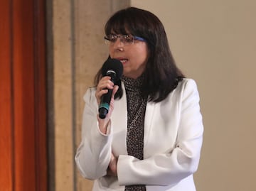 "No todo es el dinero" para avanzar en la ciencia, dice Álvarez-Buylla