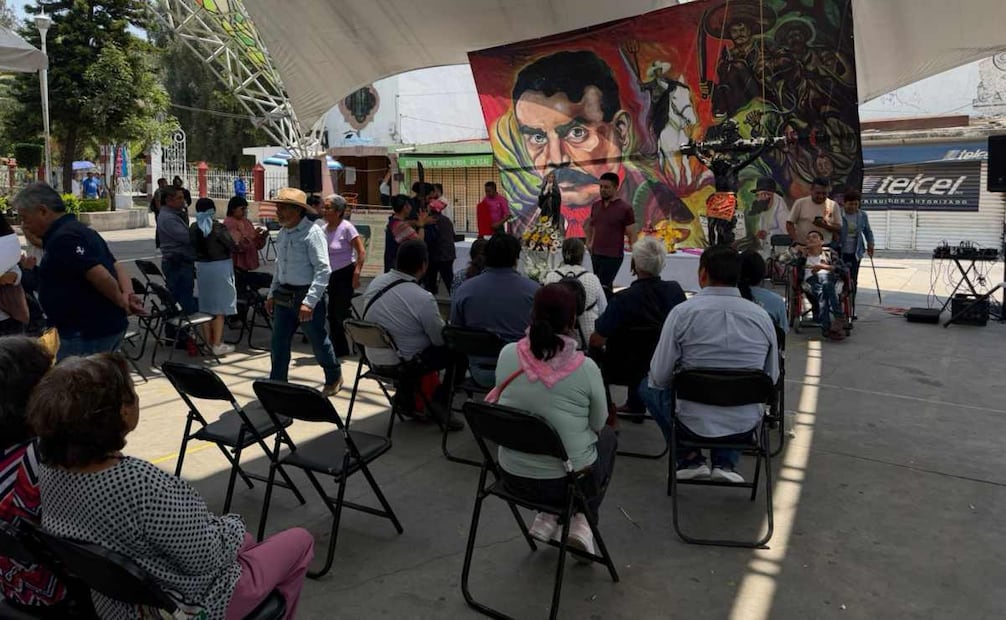 A 20 años, conmemoran “mayo rojo” en Atenco y Texcoco; exigen justicia por la represión que dejó dos muertos, heridos y detenidos.
Foto: Emilio Fernández