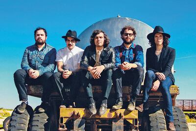 Enjambre no teme mostrar su lado romántico