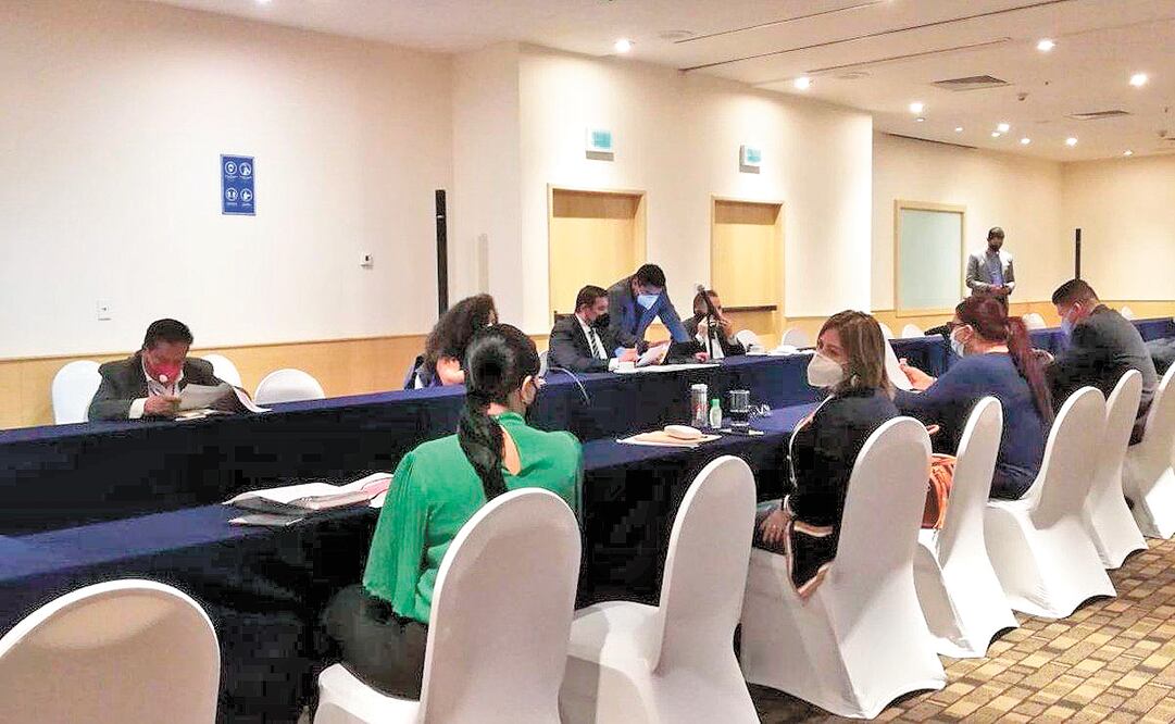 Morenistas aprobaron la minuta sin discutirla. Foto: Teresa Moreno. EL UNIVERSAL