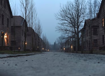 Visitas a campo nazi de Auschwitz marcan récord durante 2016