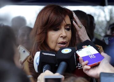 Cristina Fernández dice ser víctima de persecución política
