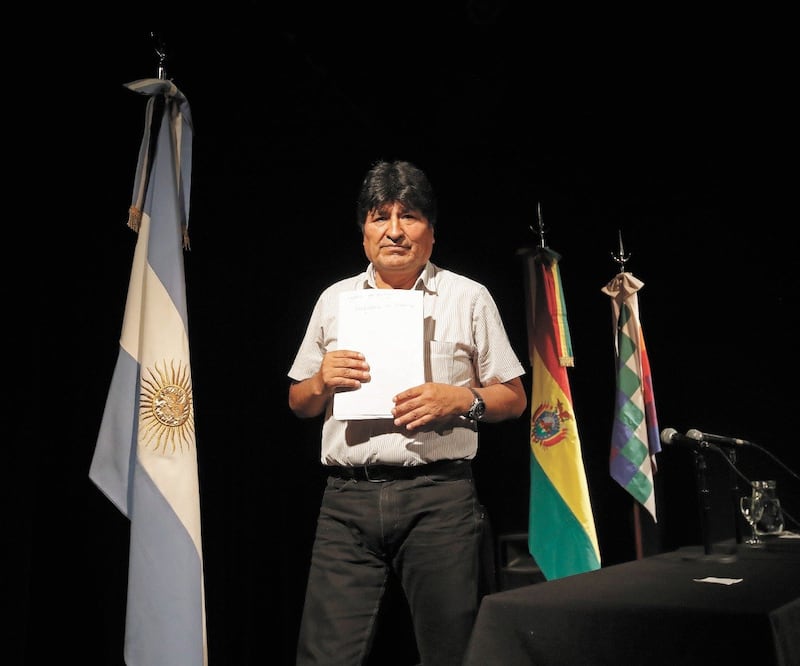 El expresidente boliviano, Evo Morales, ayer al dar una conferencia de prensa en Buenos Aires. Foto/NATACHA PISARENKO. AP