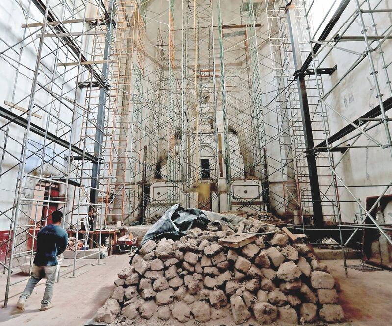 El ciclo de reflexión abordará, entre otros temas, los tres años de los sismos de septiembre de 2017, que dañaron inmuebles históricos en diversos estados, como el convento de San Juan Bautista, en Tlayacapan, Morelos, (en la imagen).  Archivo EL UNIVERSA