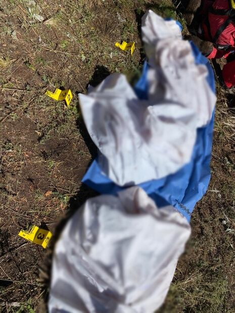 Autoridades encuentran tres cuerpos al interior de cueva en Oaxaca