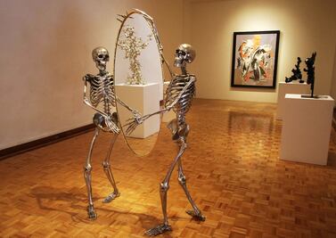 Daniel Hourdé, el artista francés que comparte la fascinación por la muerte con México 