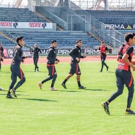 Los Lobos salen a salvar el pellejo