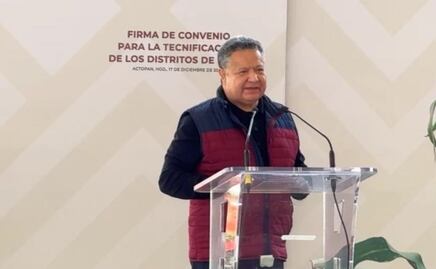 Gobernador de Hidalgo sufre desmayo durante evento en Actopan; lo reportan estable 