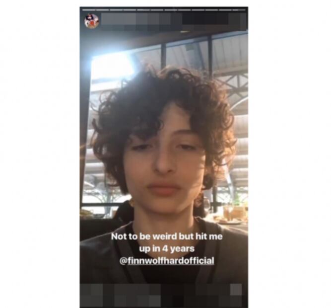 Modelo causa polémica por mensaje a actor de Stranger Things