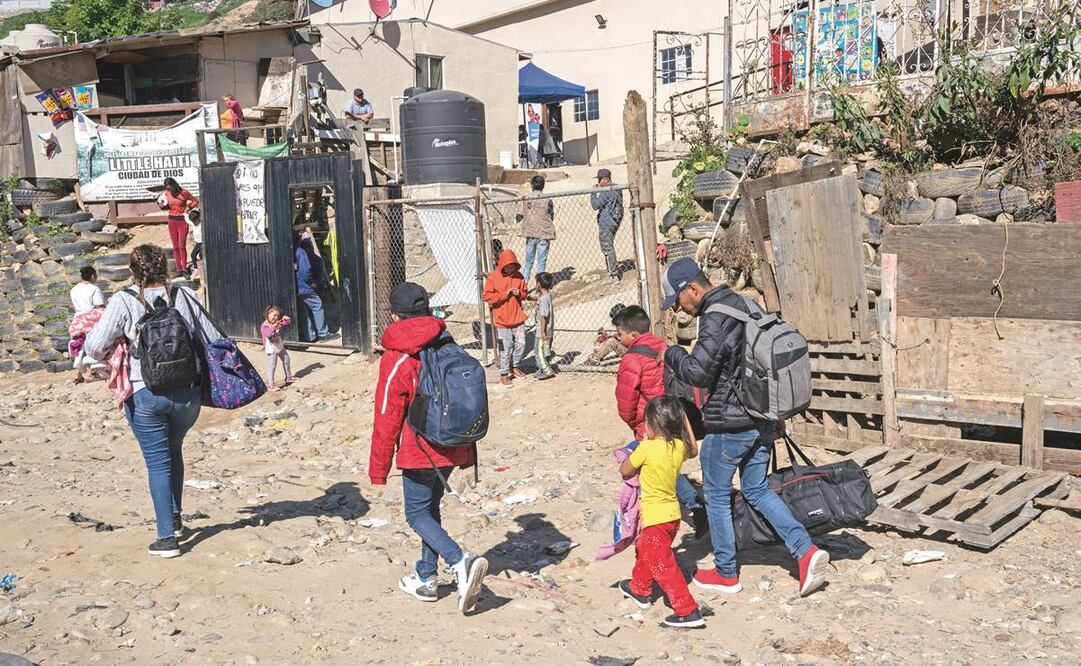 Las restricciones de EU que mantienen a cientos de migrantes en México ponen en riesgo sus vidas a causa de la inseguridad, alertan ONG. Foto: Aimee Melo/ EL UNIVERSAL