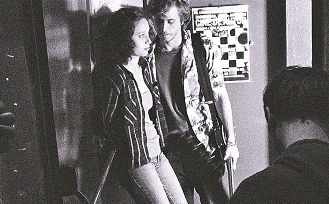 Tener diferentes tonos en español nos universaliza, dice Portela