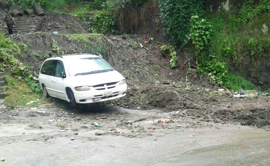 Limpian Huixquilucan tras lluvias de anoche