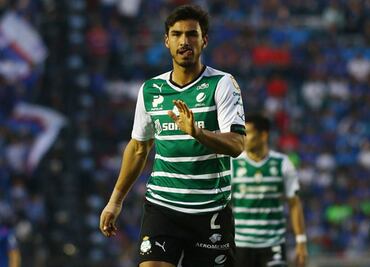 Oswaldo Alanís, primer refuerzo de las Chivas