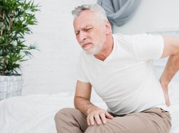 Acaba con la lumbalgia con el fruto de esta hierba medicinal de propiedades desinflamatorias