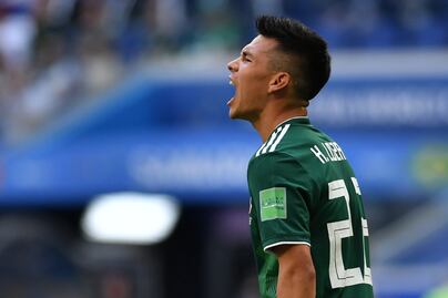 Lozano no seguirá mucho tiempo en PSV: Lineker y De Boer