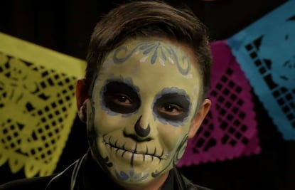 Easy Day of the Dead makeup tutorial