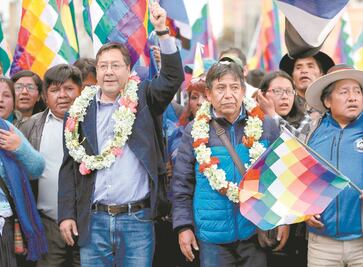 Evo Morales va por escaño en el Senado