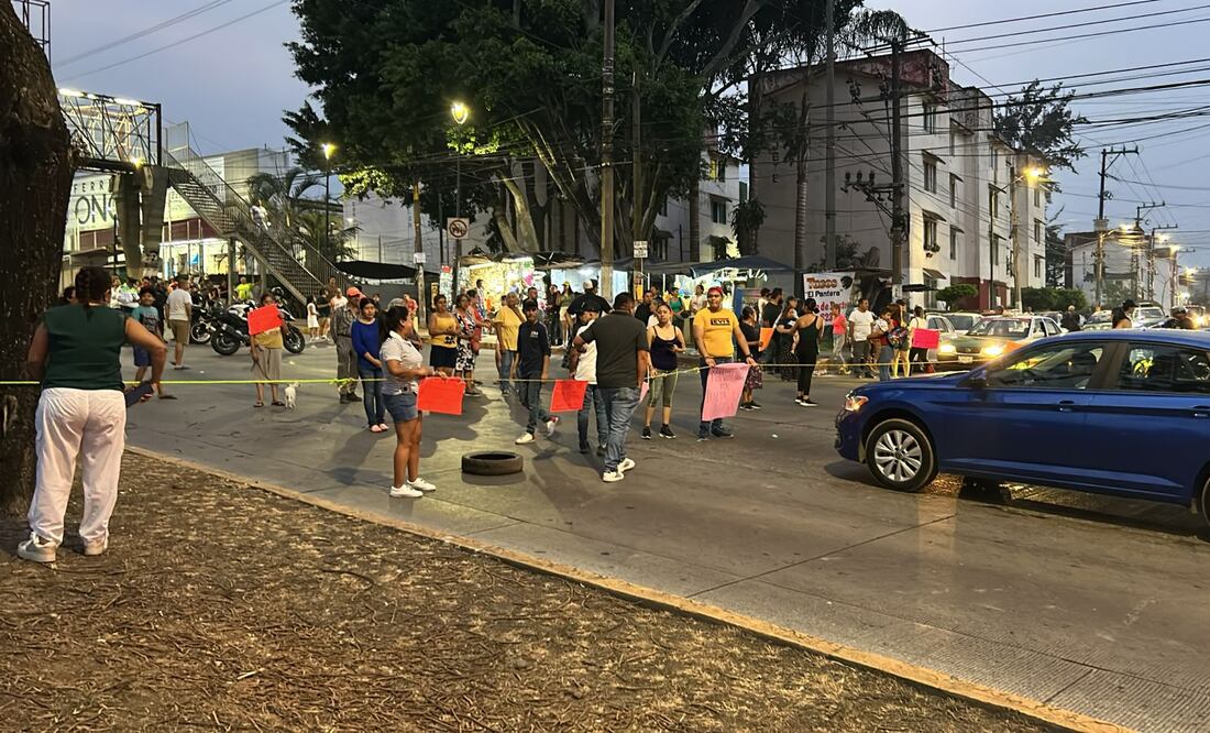 La ciudad de Xalapa, capital de Veracruz, vive una jornada de bloqueos ciudadanos debido a la falta de agua potable. Foto: especial