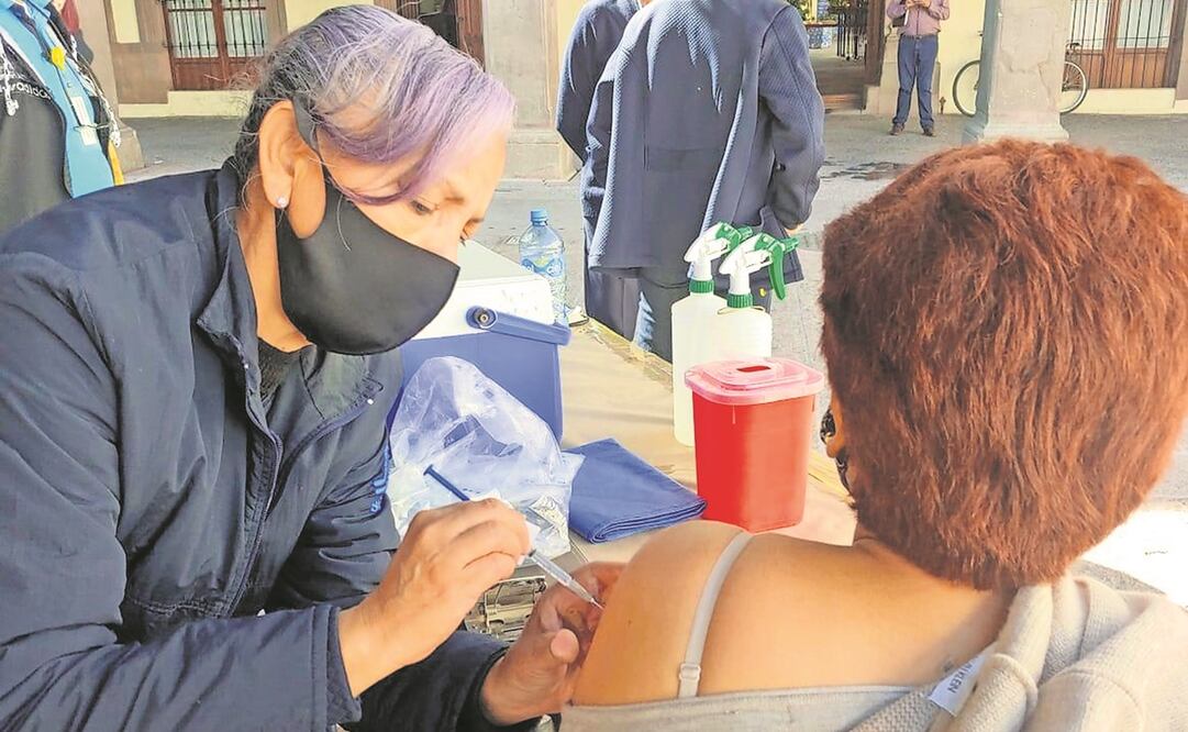 En México, la campaña de vacunación para influenza inició el 3 de noviembre y se prevé que se apliquen 35 millones de dosis, aseguró Julissa Rodríguez, gerente médico de la vacuna de influenza de Sanofi Pasteur. Foto: ARCHIVO EL UNIVERSAL