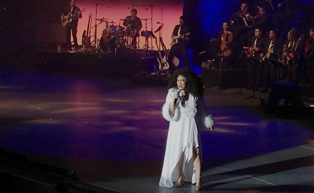 Amanda Miguel compartió escenario con su hija Ana Victoria y con Laureano Brizuelas