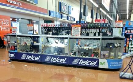 Se roban celulares y tabletas en asalto a Walmart en Azcapotzalco