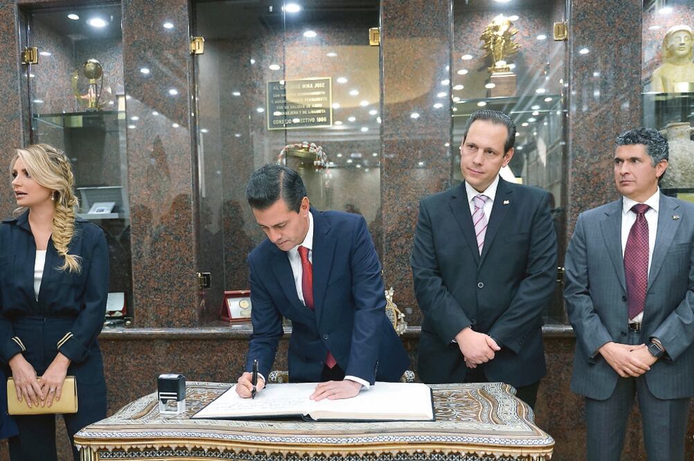 El presidente Enrique Peña Nieto aseguró que en el futuro México cosechará los frutos de la transformación educativa y la apertura del sector energético. (PRESIDENCIA)