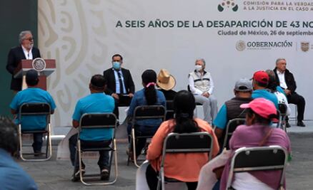 Reclamo de madre de normalista desaparecido es legítimo, dice Alejandro Encinas