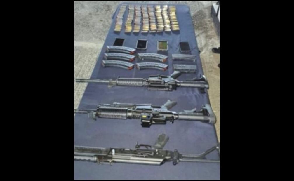 Caen tres sujetos con fusiles de asalto y camioneta clonada de Pemex en Veracruz