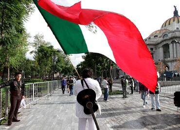 Más de 200 medios cubrirán homenaje a Juan Gabriel en Bellas Artes