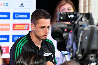 Javier Hernández no siente que tenga un lugar seguro
