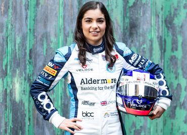 Nueva categoría de automovilismo sólo para mujeres causa polémica