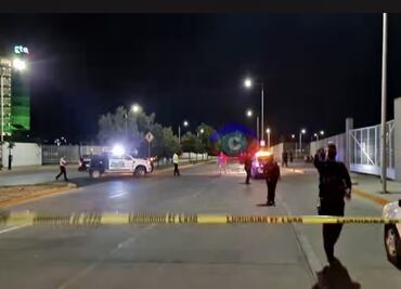 "Eso les pasa por metiches": golpean a periodista que cubría nota en Irapuato y policías se burlan de agresión