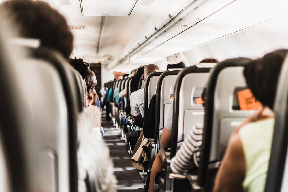 Vuela en avión sin preocupaciones con esta información. Foto: Unsplash