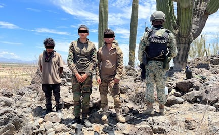 Detienen a 9 presuntos criminales en la zona de guerra del desierto de Sonora