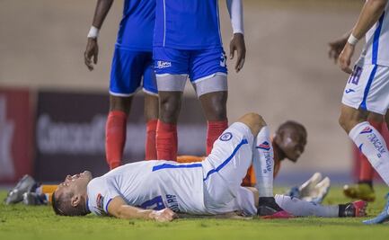 Cruz Azul pierde a Pablo Aguilar por rotura de ligamentos