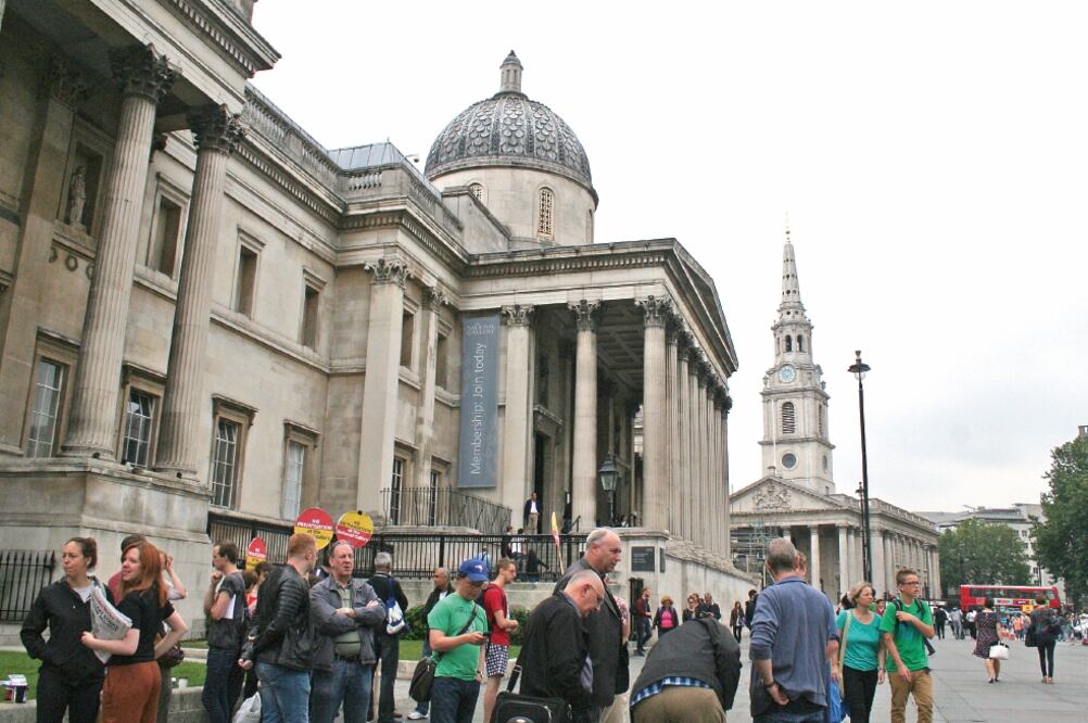 Cerca de 200 empleados de la galería comenzaron la huelga el martes; y piensan seguir hasta que atiendan sus demandas (ABIDA VENTURA. EL UNIVERSAL)