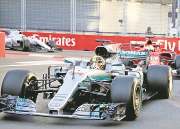 Hamilton y Vettel se calientan