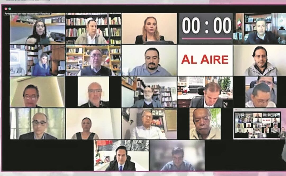 Integrantes del Consejo General del INE, durante la sesión extraordinaria que realizaron ayer. Foto: tomada de video