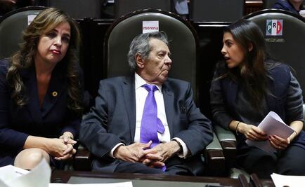 Diputados guardan minuto de silencio en memoria del hermano de Muñoz Ledo