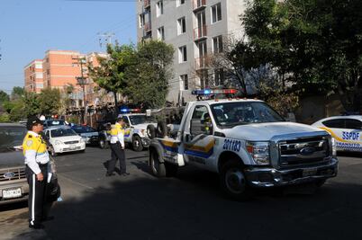 Grúas dejarán de infraccionar en la CDMX, anuncia Mancera