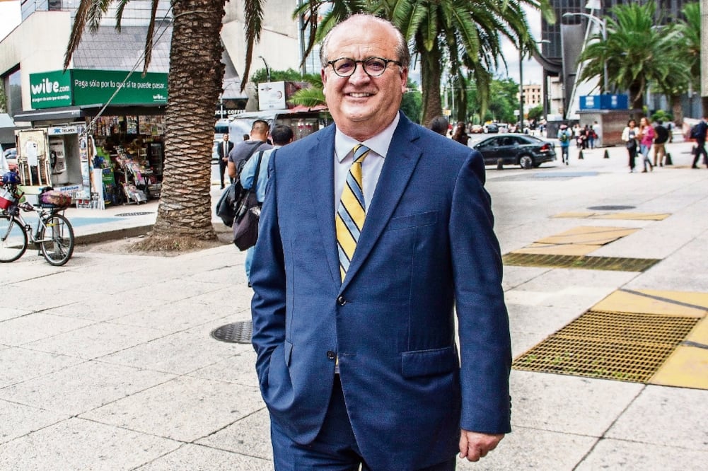 La audiencia de Graco Ramírez fue suspendida luego de que se diera a conocer que hay nuevos datos que revisar para fortalecer el señalamiento de ejercicio abusivo de funciones, por lo que salió de la audiencia sin cargos. Foto: YADÍN XOLALPA / EL UNIVERSAL