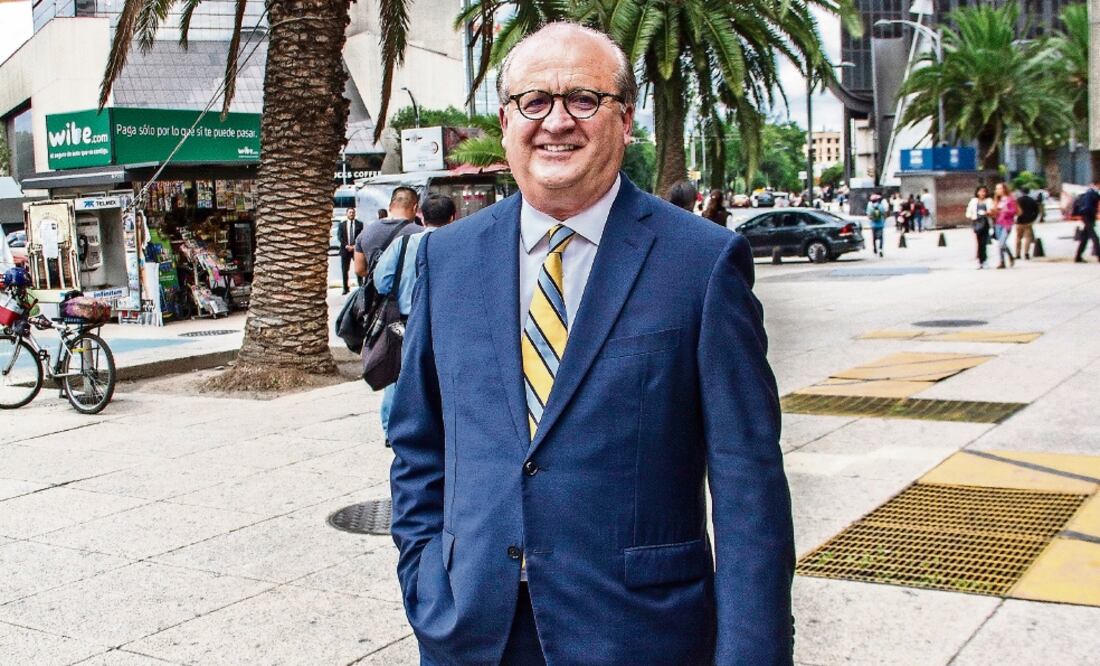 La audiencia de Graco Ramírez fue suspendida luego de que se diera a conocer que hay nuevos datos que revisar para fortalecer el señalamiento de ejercicio abusivo de funciones, por lo que salió de la audiencia sin cargos. Foto: YADÍN XOLALPA / EL UNIVERSAL