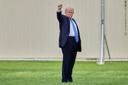 A casi medio año de conflicto, Trump no tiene prisa en retomar negociaciones de paz con Irán; dice que no hay una fecha límite
