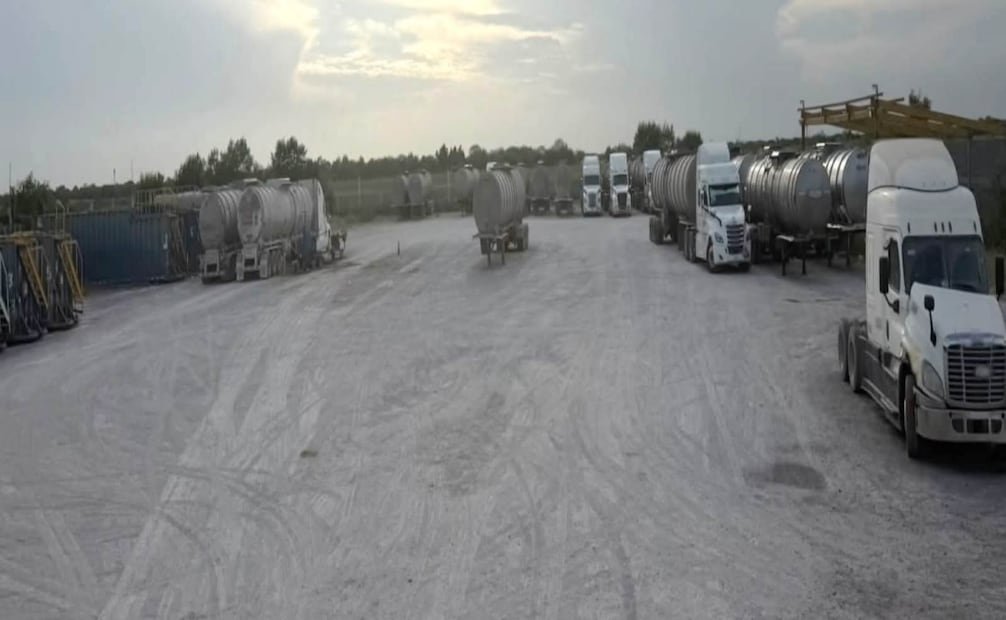 Huachicol fiscal; FGR revela cómo operan las redes de contrabando de combustible y sus millonarios aseguramientos. Foto: Especial