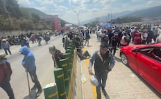 Habitantes de comunidades serranas de Guerrero bloquean autopista del Sol por más de 8 horas; acusan desatención del gobierno