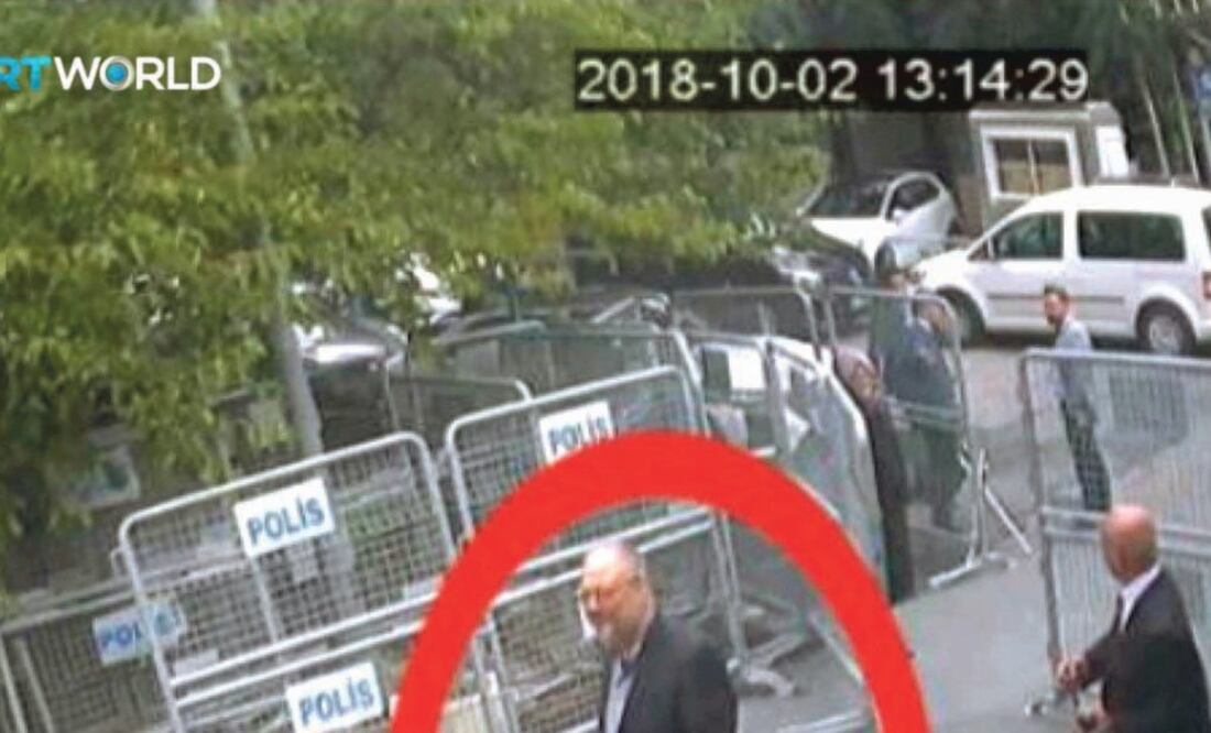Jamal Khashoggi en el momento que entró al consulado de Riad en Estambul, Turquía. Fue la última vez que se le vio. REUTERS